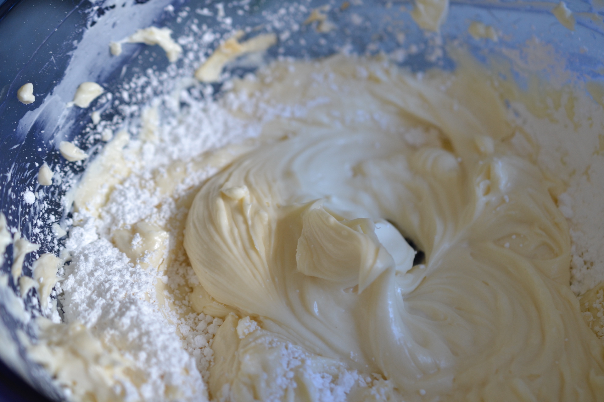 Cream Cheese Frosting 4