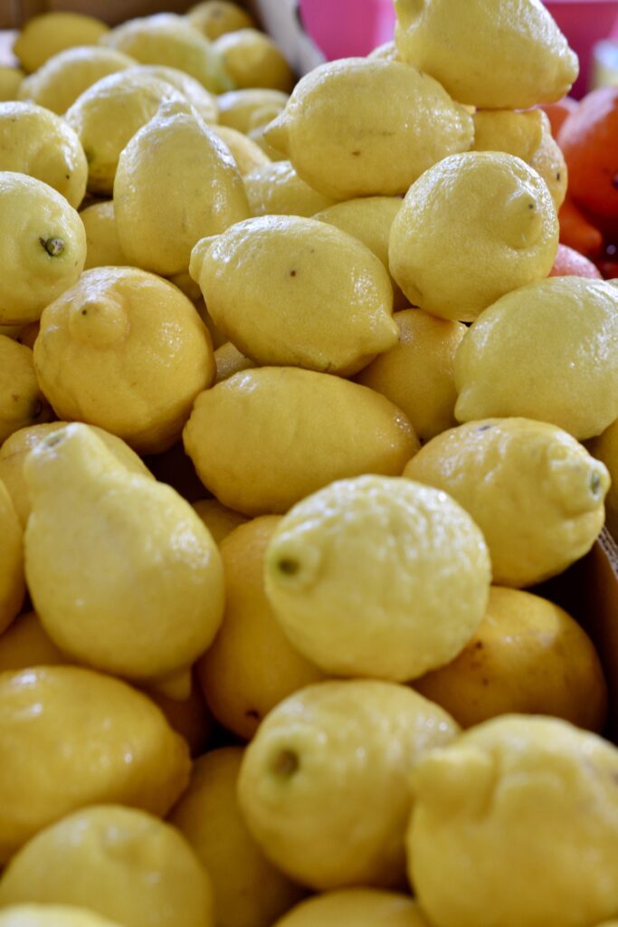 Farmers Market-Lemons